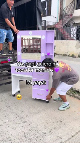 Mi papá nunca me deja ser espectadora 💜💜💜🥺😭 NUESTRO HERMOSO TOCADOR HOLLYWOOD CON REPISAS DISPONIBLE!!! Escríbenos 3137077571-3224979752#tocador #tocadorhollywood #cali #papaehija 