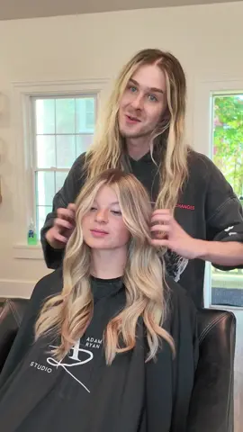 This gorgeous lived in blonde 😍😍😍😍 back to school queen baby #blonde #livedinhair 