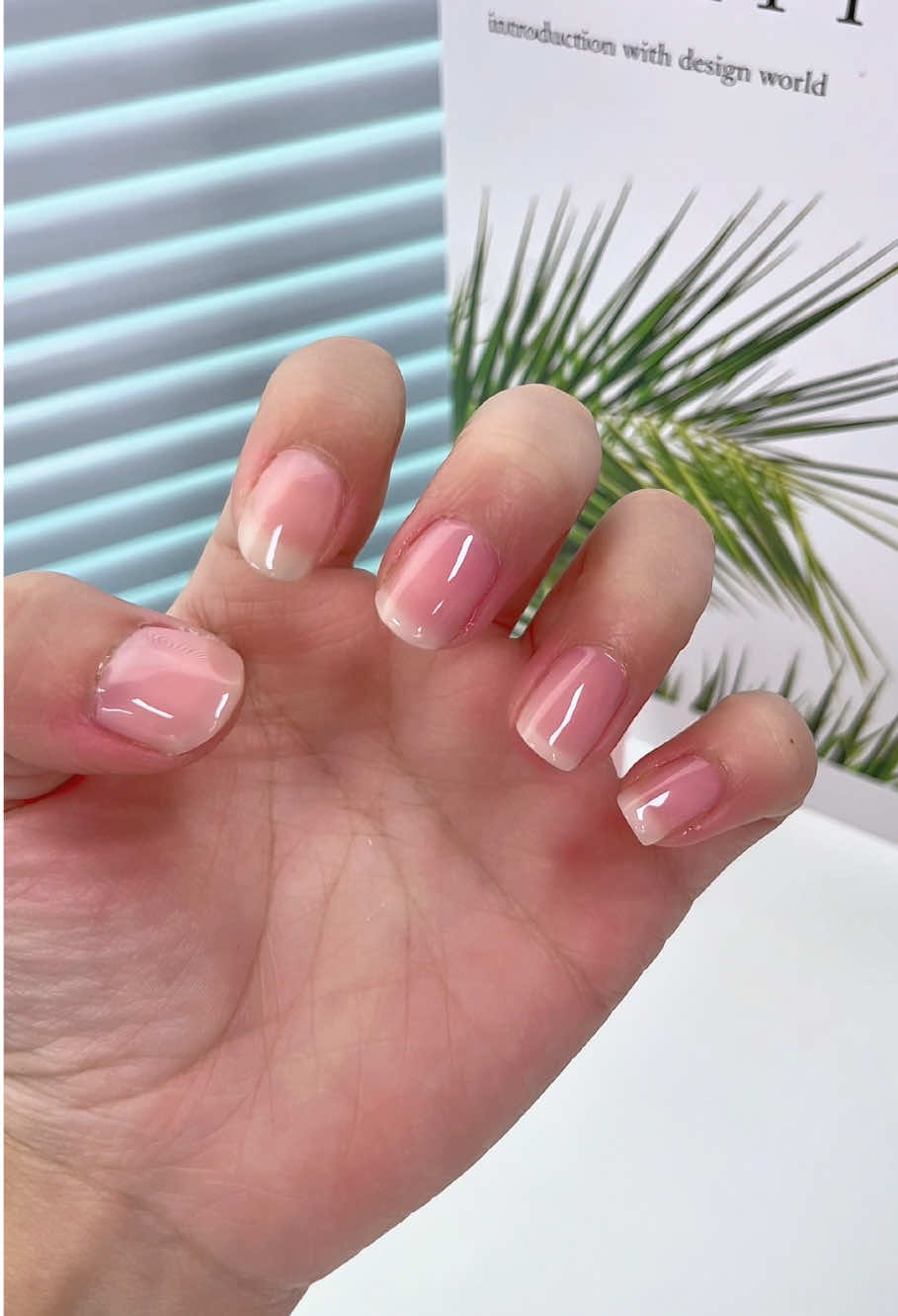 #nail #nailpolish #goldnails #nailglow #nailglowplus #healthynails #foryou #fyp#tiktok #tiktokshop #tiktokshopbacktoschool 