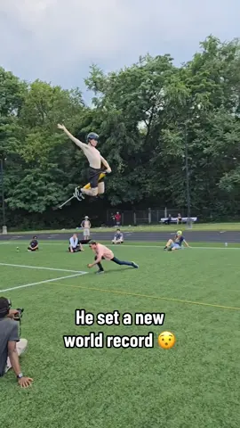 He was flying 🔥 (via duncanpogo/IG) #pogostick #jump #skill 