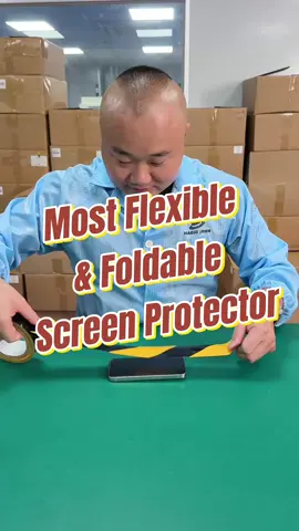 “Smash it, drill it—nothing happens! Can your screen protector do that?”#MAGICJOHN #foryoupage❤️❤️ #losangeles #screenprotector 