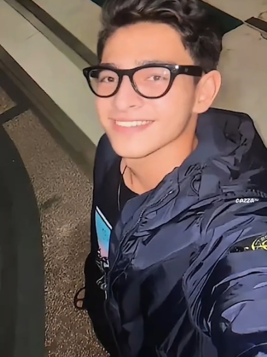 ganteng bgt😭 - - - - - td lwt fyp, mf muka mba