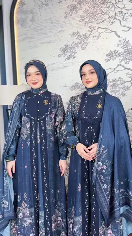 Sahabat Inayalesy setuju nggak kalau keluarga itu makin keliatan kompak pas pakai sarimbit? 🥰 Xasturi ini bukan cuma baju, tapi cerita. Tiap warna, tiap motif, tiap detailnya dirancang buat bikin satu keluarga keliatan elegan dan serasi. Slot order lagi rame banget sekarang, Sahabat. Mau aku kirimin katalognya biar bisa pilih-pilih duluan? 🌸 #scarves #sarimbit #sarimbitkeluarga #sarimbit2025 #sarimbitinayalesy @Nursyaidahqodriyya @Muhammad Pasha @Nisma bahanan 