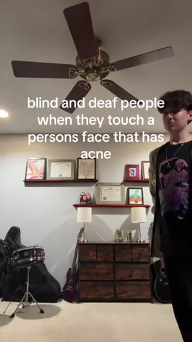 what would u do when u okay so he said yes would get a barber shop haircut that costs a quarter #funny #blind #deaf #blindanddeaf #hellenkeller 