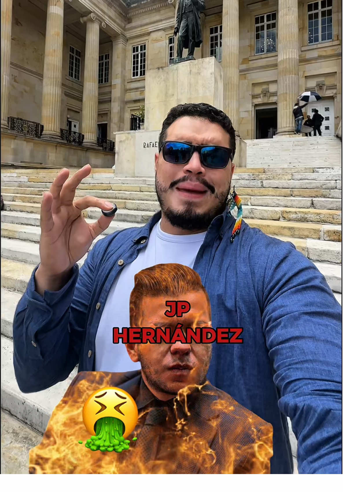 Ja… ¡NO estábamos vetados! Jota Pe Hernández quería que se nos prohibiera el ingreso al Congreso, pero obviamente la mesa directiva del Senado no podía tomar esta decisión injusta y arbitraria. Por un Congreso colombiano en el que NO sigamos viendo más ‘Jota Pes’. Por una cultura política en la que la falsedad ideológica tenga cero tolerancia. #JP #petro #bogota  