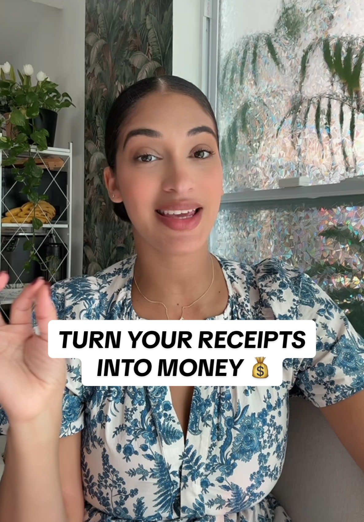 What’s your favorite money saving hack?! Tell me below!  And to try this one out, download @Fetch and start turning your receipts into rewards! To start with an extra 2000 points, use my code NPQ7G 🥹