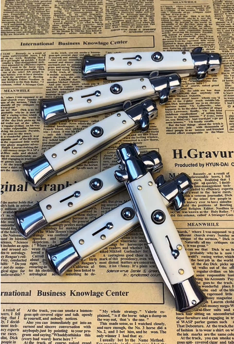 Who wants this multi-functional camping knife?#blade #knife #camping #edc #gift #knifelife 