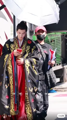 🎬 3/09/2025 - ฝ่าบาททรงงานค้าบบบ 🥰 #เฉินเจ๋อหย่วน #ChenZheyuan #陈哲远 #ขออนุญาตเจ้าของคลิปนะค่ะ
