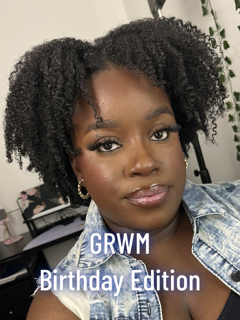 Get ready with me for my birthday!! Something light for a picnic in the park. The real beatdown will be this weekend for my lit night out ..  • #grwm ! #makeuptutorial #birthdaymakeup #makeupforbeginners #makeupforbrownskin 