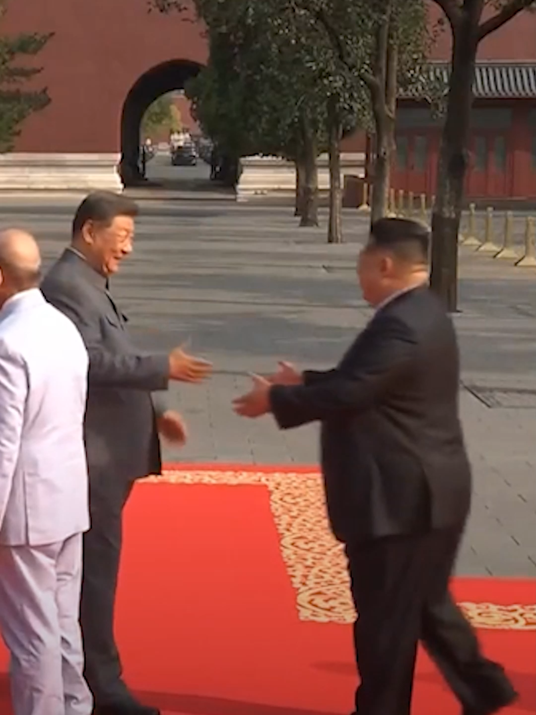 김정은·시진핑·푸틴, 천안문 망루 함께 올랐다 #열병식 #김정은 #kimjongun