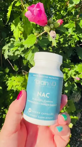 #ad #sponsored . . . Thanks @BrainMD for gifting me your nac supplements. Perfect for memory and brain health. Also supports your immune system. Its a win/win. . . PR/Gifted. . . X O . . #ellasolves #ellaafterdark #brainhealth #memory #memorycare 