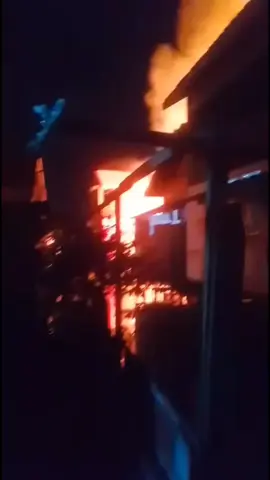 menuju jaya 65 keramat dekat POSKO kambang berenteng (KBG)🚒🚒🚒#pemadambanjarmasin #yavahutfirefighter #umbuyteam #uuuiyaalaah 