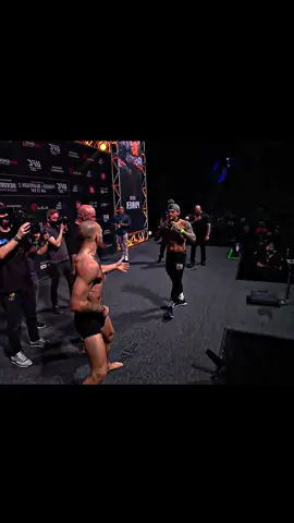 Conor McGregor vs Dustin Poirier 2 #conormcgregor #vs #dusitinpoirer #tiktok #UFC #mma #2 #usa