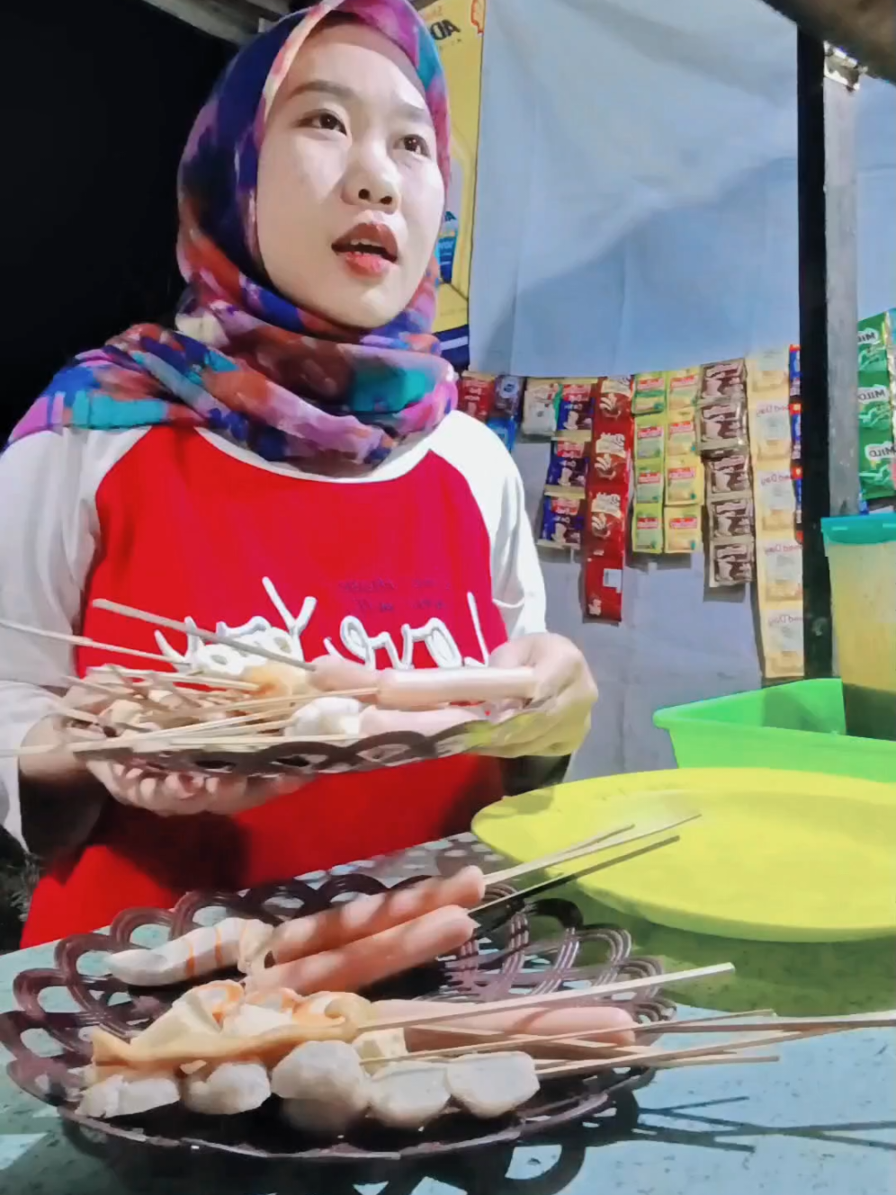 tag temen² #kulinertiktok #baksobakaroishiikaliwungu #kulinermalam #bakaranviral 