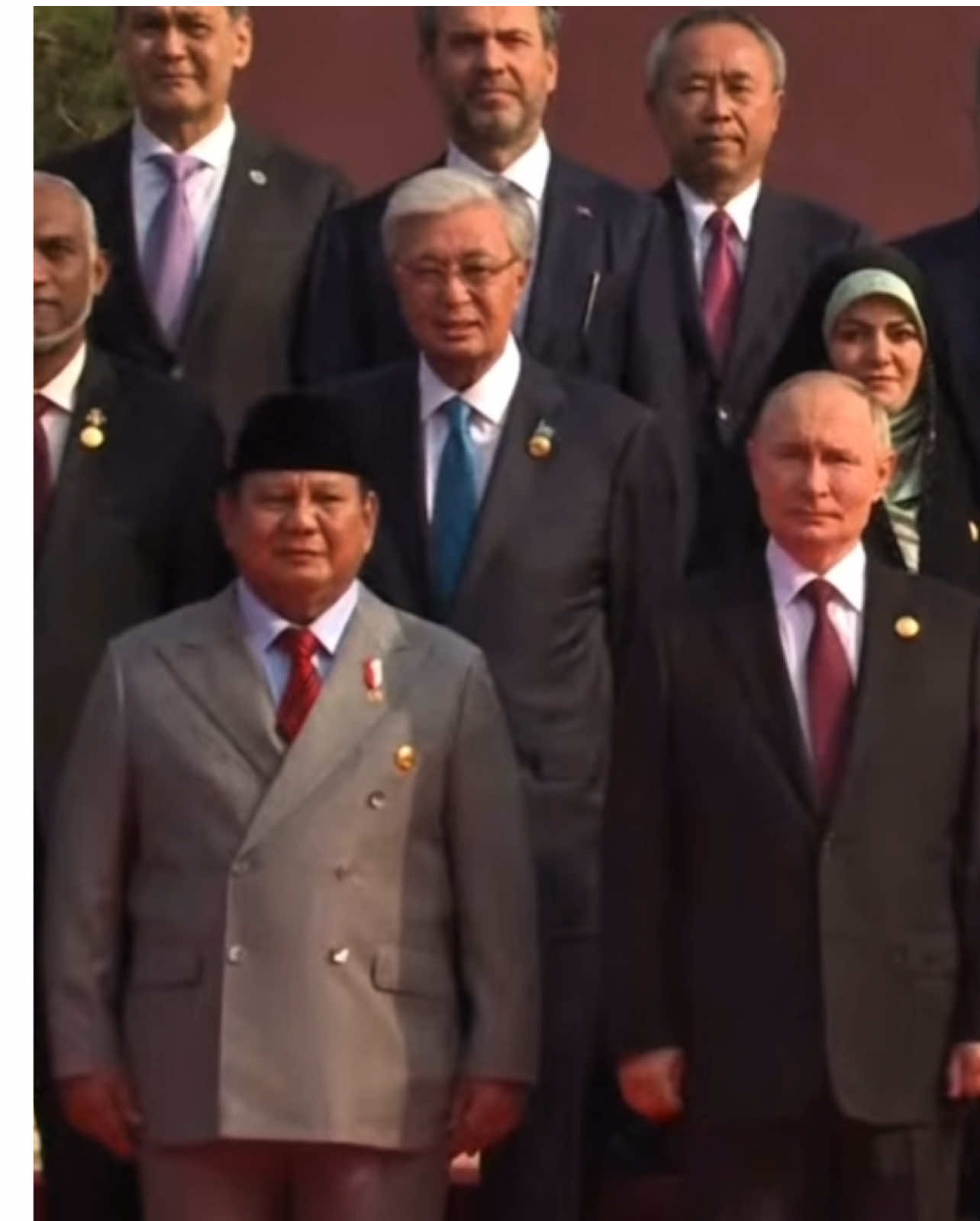 So very proud that our President Prabowo was among more than 25 leaders, including China’s Xi Jinping, North Korea’s Kim Jong Un and Russia’s Vladimir Putin, spotted at Wednesday’s parade centred on Beijing’s Tiananmen Square. #fyp #prabowosubianto #PresidenRI #teddyindrawijaya #seskabRI  