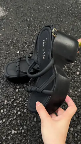 Sandan quai xoắn cao 10  phân #sadalnu #sandal #depcaogot #depnuhottrend #depcaogot 
