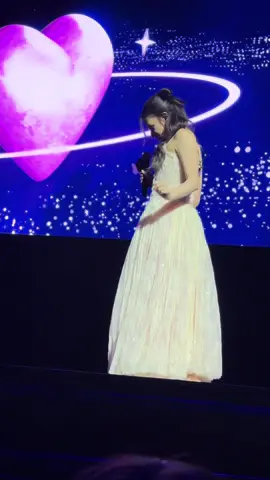 My shining star ✨ FREEN BECKY LATAM TOUR MEXICO #FreenBecky1stFMinMexicoCity #ฟรีนเบค #FreenBecky #beckysangels #srchafreen  #Beckysangels #beckyarmstrong #rebeccapatriciaarmstrong #beckyrebecca @becky armstrong 