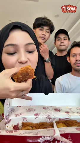 Wow d review jg sama ka @sophiaaljufri alias mama ucell.. padahal konon katanya ga suka sm abon...  mkasih byk ya ka heidy review nya semoga suka sm s tibon😘😘😍😍🥰🥰 #fypシ #streetfoodjakarta #rotiabon #rotiabonviral #masukberandafyp 