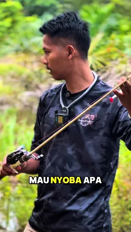 Experimen pakai tackle kecil mancing toman monster 😆 ini sangat di luar nurul kalo naik #casting #toman 