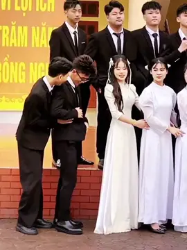 pha kiến tạo của ông ban giờ đã vươn ra thế giới 😹@nguyễn văn Công § @harrykinnn🌟 @PVĐ #xh #xuhuongtiktok #xhhhhhhhhhhhhhhhhhhhhhhh 