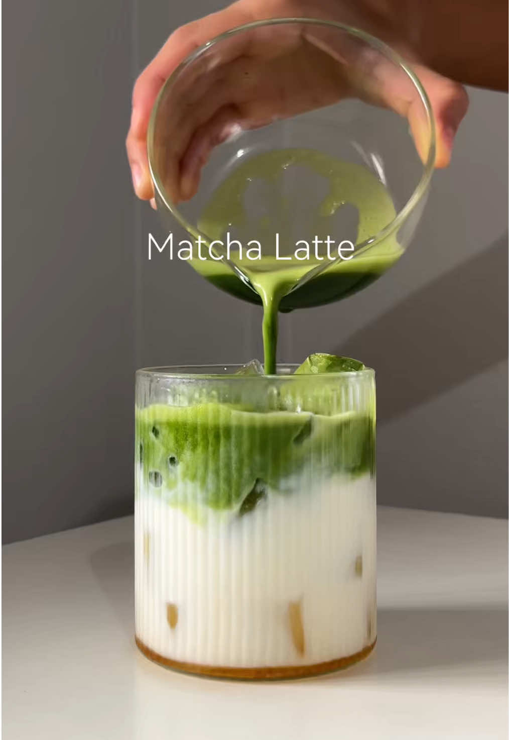 มัทฉะลาเต้ #fyp #matchalatte #matcha #homecafe #hugteakoffee 