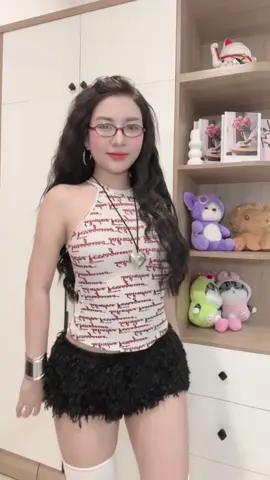 Xem nhảy thì follow kênh này còn mua đồ thì follow kênh @Suly tập tành Review 🇻🇳  nhen bà con