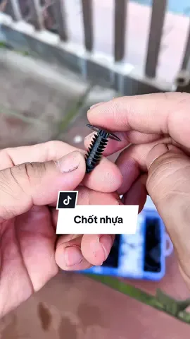 Chốt nhựa vít nhựa ô tô các loại khá tiện dụng. #chotnhuaoto #chotnonhuaoto 
