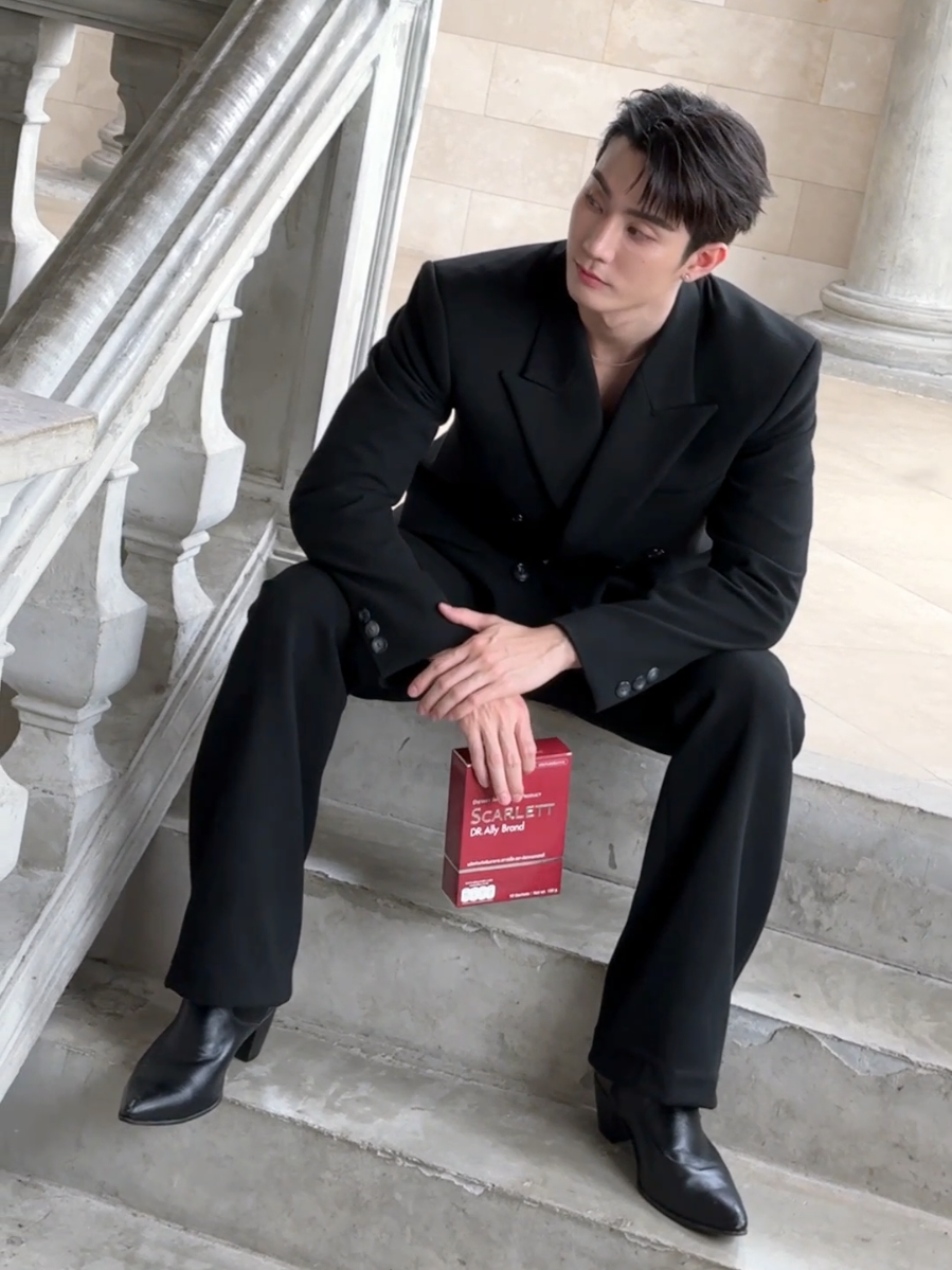แอดมินมีคลิปเบื้องหลัง วันถ่าย “ฟอส จิรัชพงศ์ ศรีแสง” @fforcejs  พรีเซนเตอร์ Scarlett Dr.Ally Brand มาฝากค่ะ ผลิตภัณฑ์เสริมอาหาร สการ์เล็ต ตรา ด๊อกเตอร์แอลลี่ แบรนด์ (อย.12-1-28863-5-0121) #drallyxForce  #drallyScarlettxForce #สกาเล็ตบูทผิวอ่อนวัยในระดับเซลล์ #fforce_    
