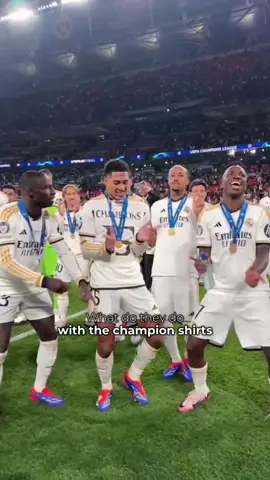 What do they do with champion shirts when the team loses the final ? #soccerknowledge #finalcupsport #championships 