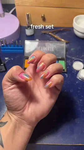 watercolor naaaiiiillsss #diynails #watercolornails #gelnails #nailsathome #nailtransition 
