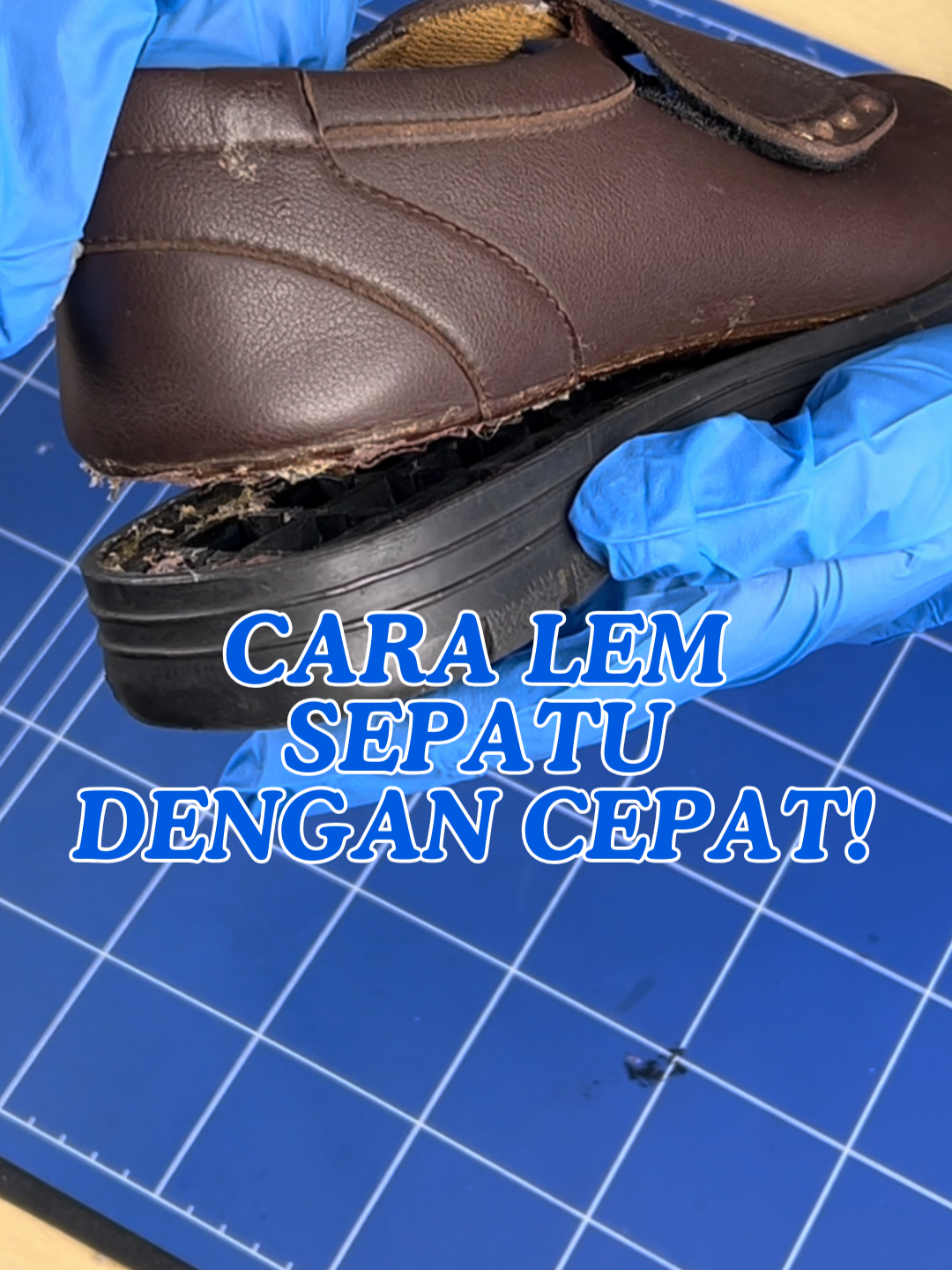 Punya sepatu yang masih tergolong bagus tapi midsole nya udah jebol?  Sini-sini, Minspot kasih solusi nyaSpots!  #spotless #shoecare #perawatansepatu #shoeglue #lemsepatu #spotlessshoeglue