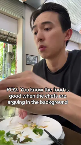 If you hear this, the food’s 🔥🔥  #vietnam #relatable #vietnamesefood #comedy 