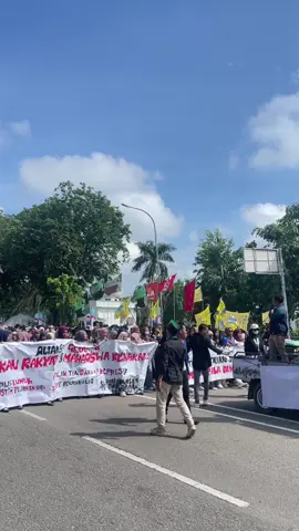 Bengkalis 3 September 2025 Tuntutannya usut tuntas kasus t3w4s #ojol (nasional). Isu daerahnya, mendesak perbaiki sistem penyeberangan RoRo, penanganan abrasi dan pemberantasan narkoba di Kabupaten Bengkalis.