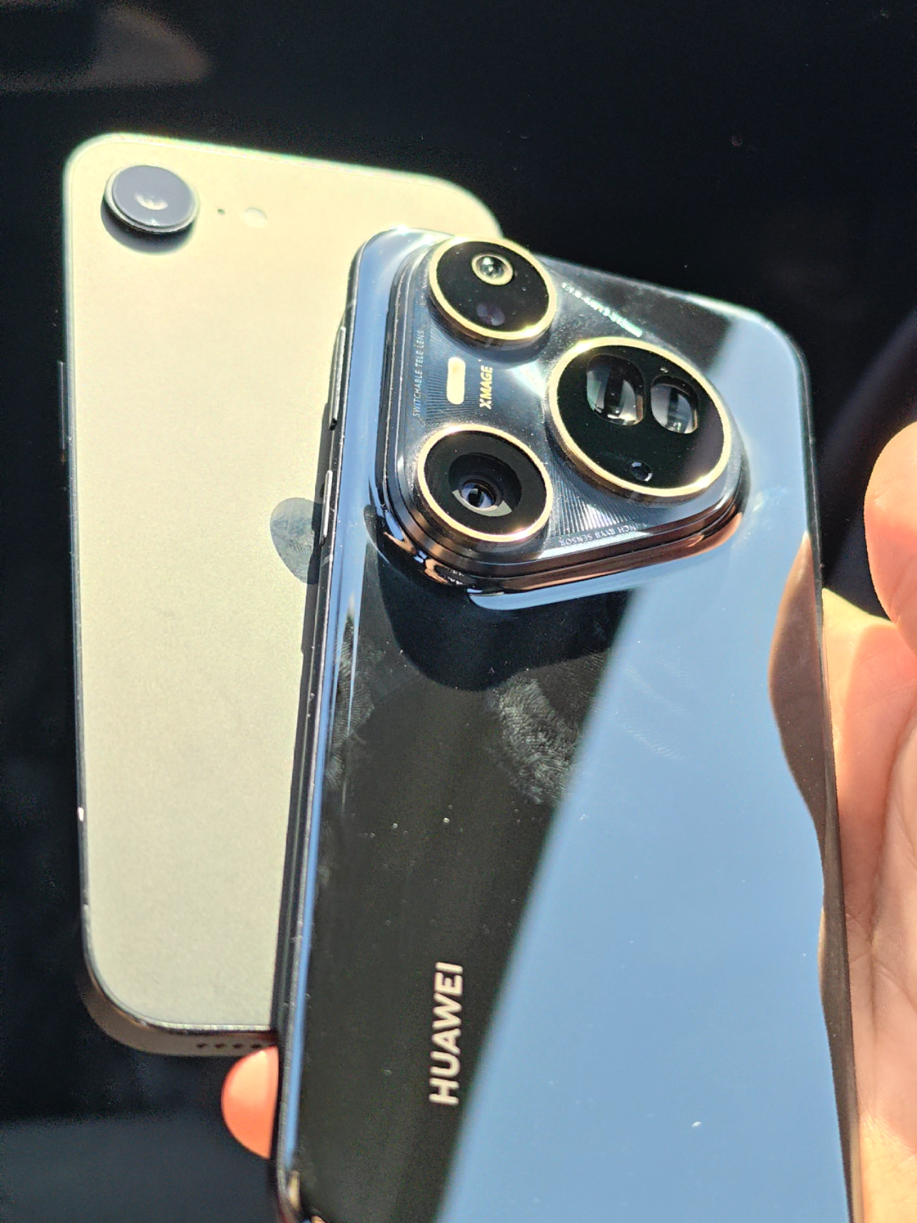 Huawei Pura 80 ultra vs  iphone 16E size comparison  . . . #huaweipura80ultra #iphone16e #vivox200ultra #tech #techtok 