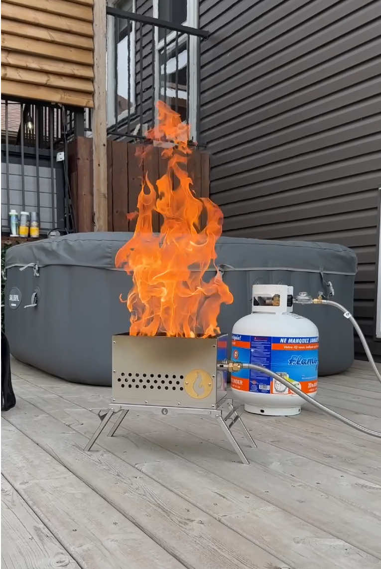 I present to you the @LavaBox  • I had heard of these but never seen it in person. • I visited the booth @overlandexpo and had a great visit with Josh the owner and creator. • With all the fire bans lately propane has been the answer, some are big and a pain to haul and most don’t put out the heat or a nice flame. • As you can see this does it all. The name really suits it! . . . #campfire #camping #overland #lavabox