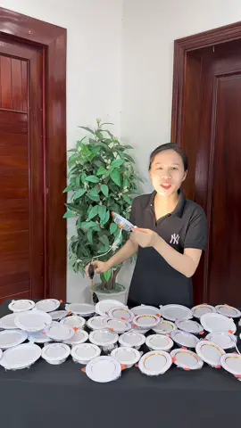 Đèn led âm trần 3 chế độ màu sáng và bền.  #noithatnhacua  #10bongledamtran  #đenamtran 