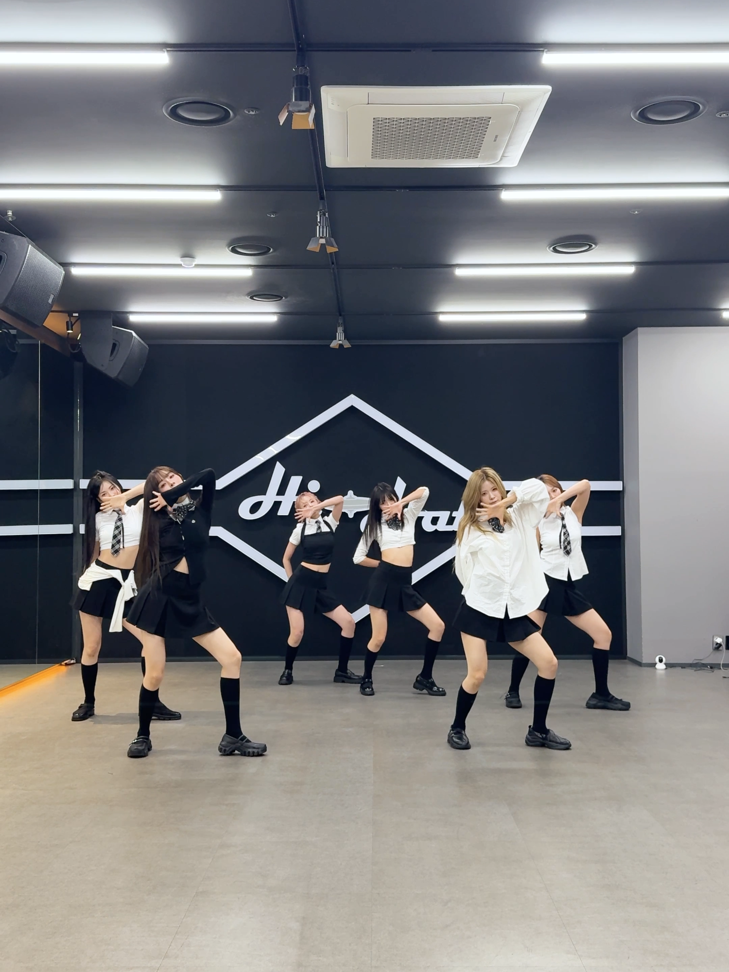 마치 기적처럼✨ #ifeye #이프아이 #시간을달려서 #WONHWAYEON #원화연 #TAERIN #태린 #RAHEE #라희 #KASIA #카시아 #MEU #미유 #SASHA #사샤