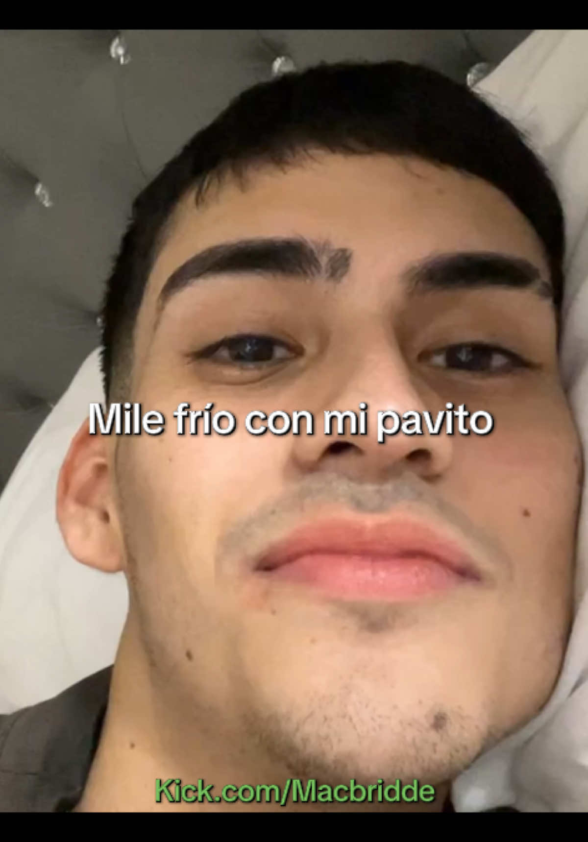 Mile frío con mi pavito 🥶@MACBRIDDE 〽️ @Milenka_nolasco🐩💗  #macbridde #milenkanolasco🎀 #humor #tristepayaso #fypシ゚ 