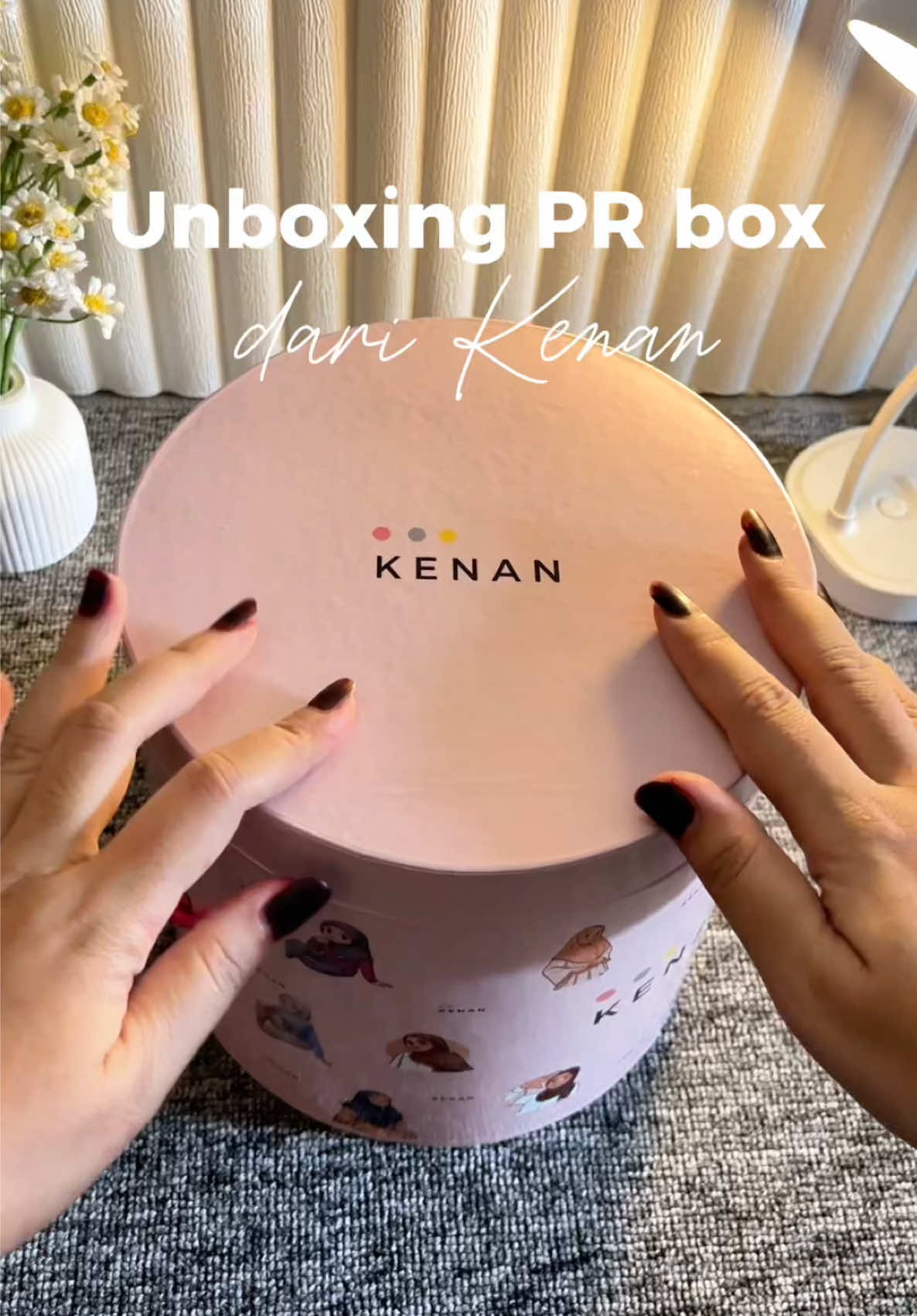 Unboxing PR box gemessss dari @KENAN HIJAB INDONESIA 🫶🫶 #prbox #kenanhijab #fyp #foryou 