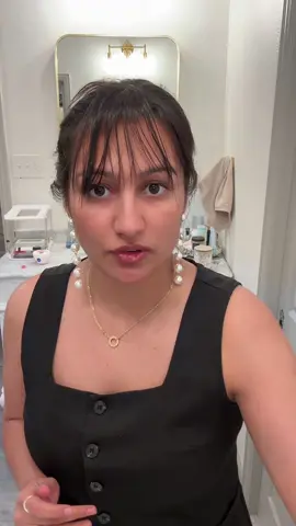 I love having bangs but I want to grow them out within a month or two because of the stringy greasy look! I discovered this paste ok tiktok shop and it looks like a game changer! I don’t like the fumes from aerosol dry shampoos and that’s why I really wanted to try this! #dryshampoo #dryshampoohack #hairstyle  