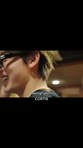 แว่น+เสื้อดำ = kill #cortis #seonghyeon #foryou #fyp #bighit 