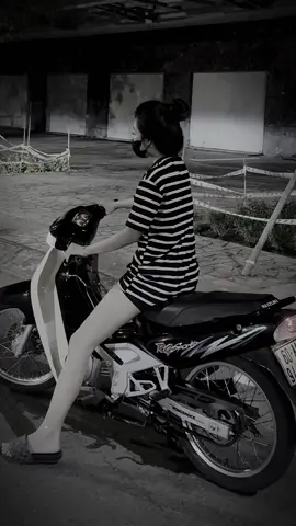 Buồn thì đừng để lộ, đau cũng đừng đổ lệ :)) #CapCut #xuhuongtiktok #xhh #fypシ゚ #buon 