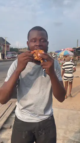 The chicken seller think he can deceive the blind man  #fyp #zhilone #viral 