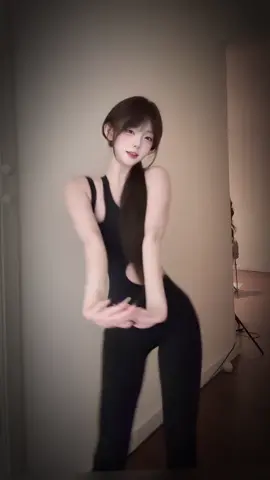 #girlchina #douyin_china #girldancer #blackblue6s 