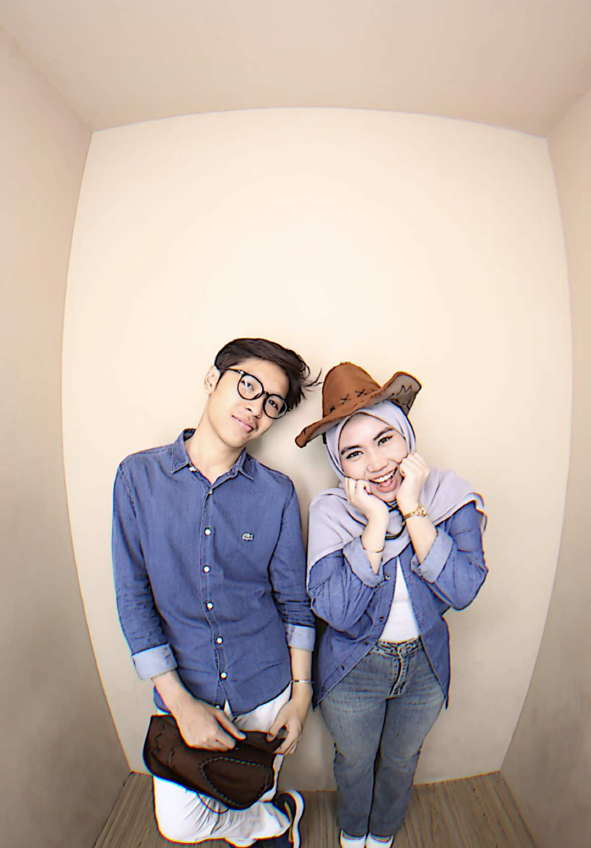 foto pertama bulan april, foto kedua bulan agustus😜 