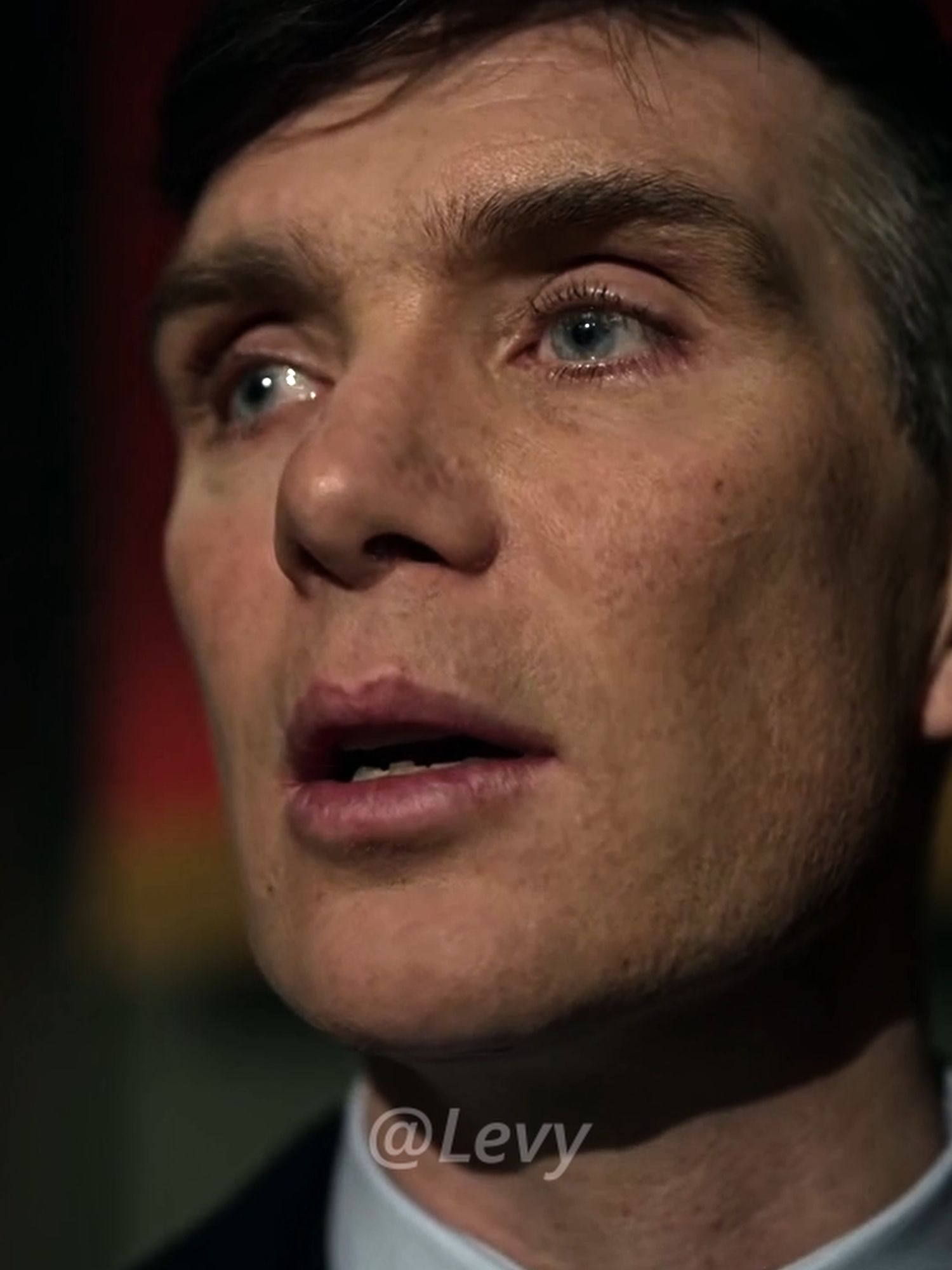 Thomas Shelby chega DESTRÓI o parlamento britânico com um dos discursos mais poderosos da TV. Isso é revolução em forma de cena. 👇 Qual parte do discurso te calafria mais? 🥶 🔥 Por Ordem dos Peaky Fcking Blinders! 🔥 By Order of the Peaky Fcking Blinders! 🔥 Assista a 6ª temporada de Peaky Blinders na Netflix! #PeakyBlinders #ThomasShelby #Socialismo #Netflix #BBC #Viral #CillianMurphy #DiscursodeThomasShelby #PeakyBlindersBrasil #NetflixBrasil #BBC #SeriesNoTikTok #CenaEpica #CenaPoderosa #PersonagemFoda #Socialismo #Revolução #Politica #Resista #Fyp #Viral #ParaVocê #ParaTi #SomTrending
