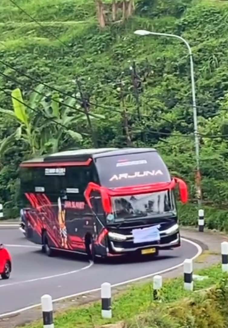 JAYA SLAMET #busmania #kelok8tawangmangu #fypシ゚viral #jayaslametbus #jayaslametsemarang 