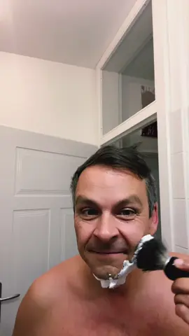 Der erste Morgen nach Bohrn-Mena Teil 2. Ein kleiner Schritt für Gerald, ein großer Schritt für die Menschheit 🥳😂