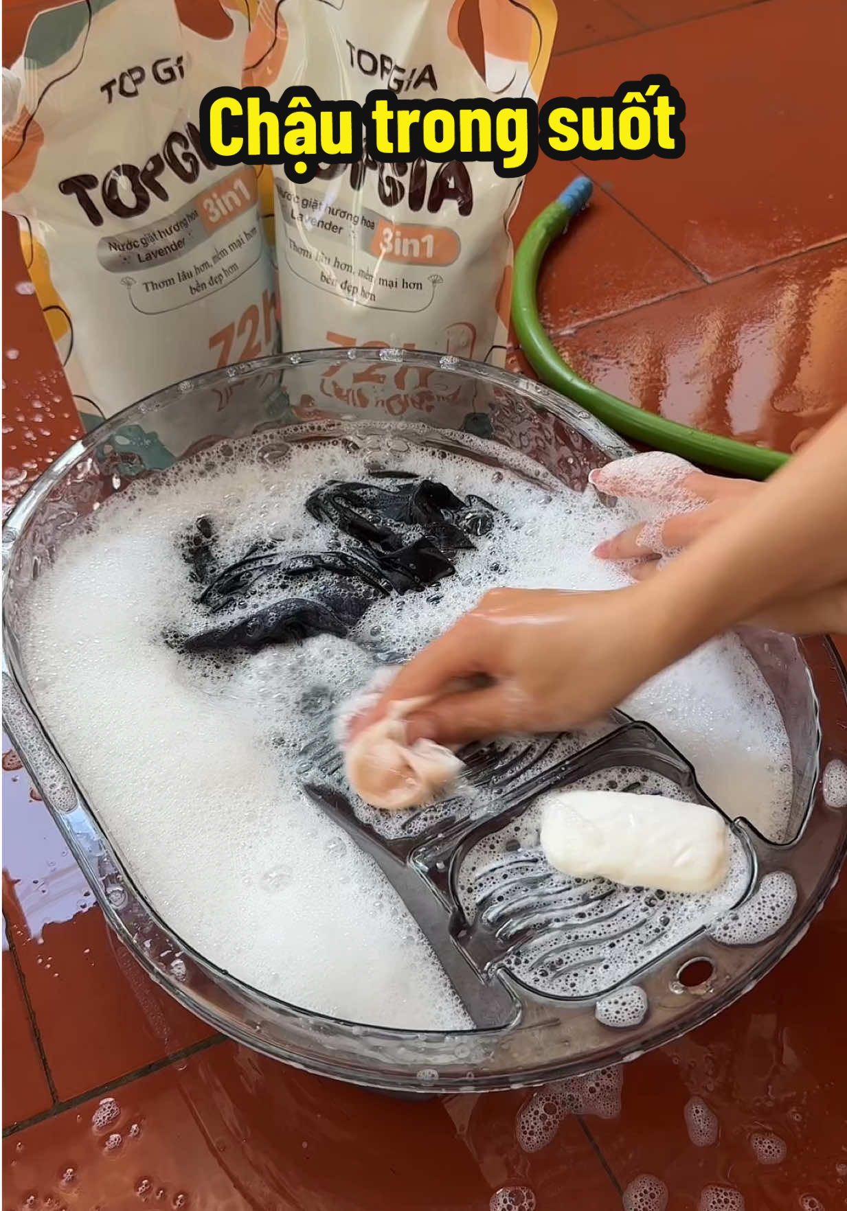 Chậu giặt đồ lót vừa nhanh vừa sạch , không mất sức #chaugiatdotrongsuot #chaugiatdolot #chaugiatdo 