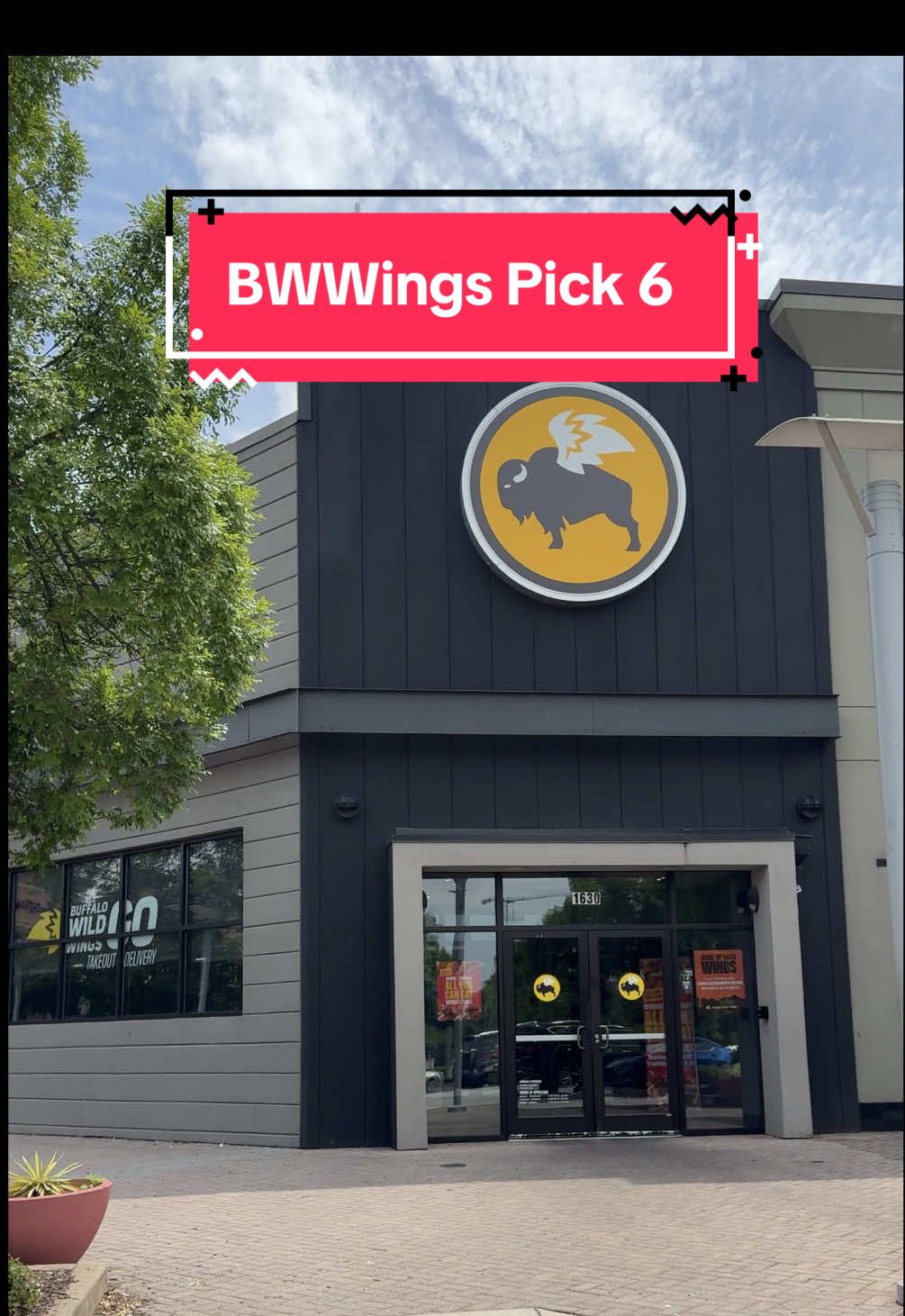 Pick 6 for $19.99 is back at Buffalo Wild Wings. This offer is the perfect meal for two with 2 entrees, 2 sides and 2 drinks. @Buffalo Wild Wings #BWWPartner 